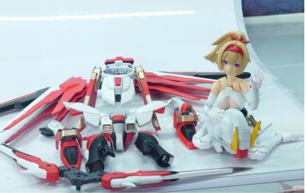 色々あって何度も挫折しかけましたがとりあえず形になって嬉しい限りです「満足いく仕上がり」では正直ないのですが…「納得の行く仕上がり」にはなりましたのでこれでよし!!今の俺の技術力と発想力と知識で出来る最高の仕上がり………なんじゃないかなぁそんな訳で中々無茶なコンセプトだった『MSを着る』メガミデバイスグレード フリーダムガンダム?ver.アスラでした最後まで見てくださり本当にありがとうございます