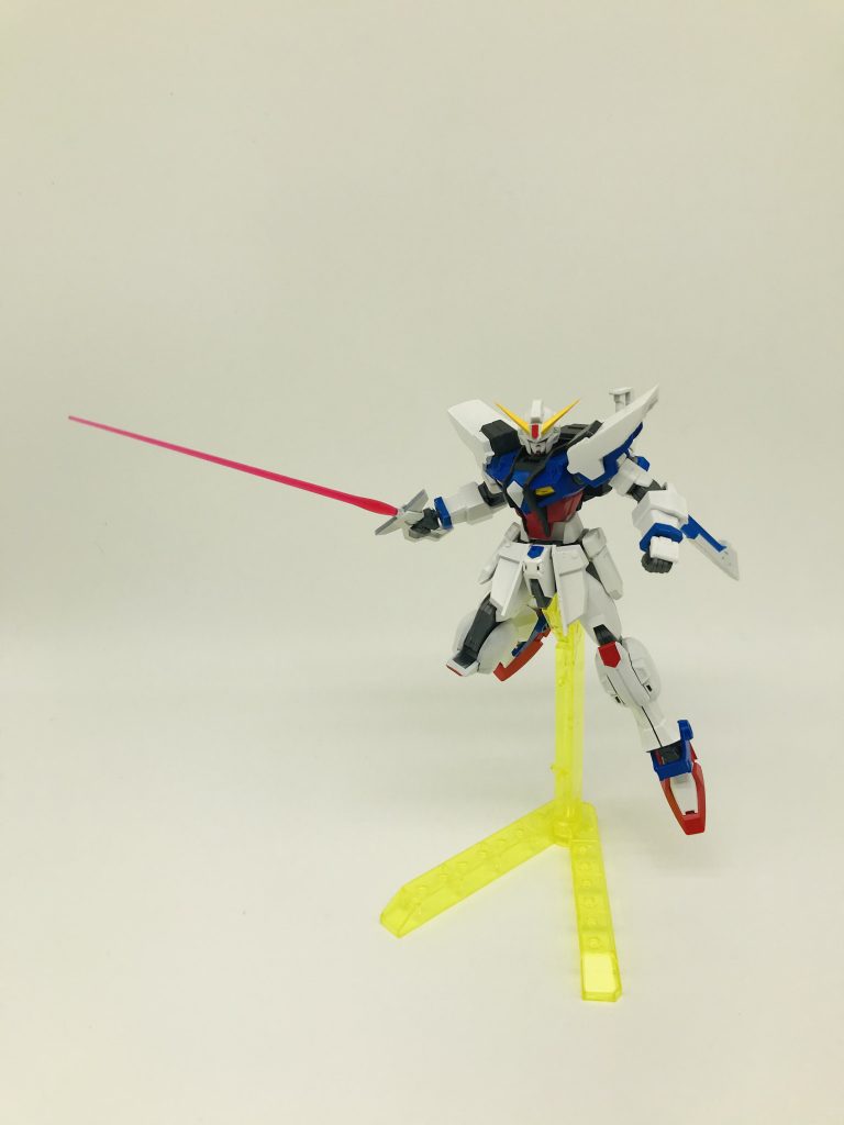 ビームサーベルも発振できます。