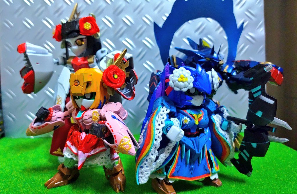 「巫女の拳は二ノ打ち要らず、一つあれば事足りる!」式神召喚して戦闘態勢に