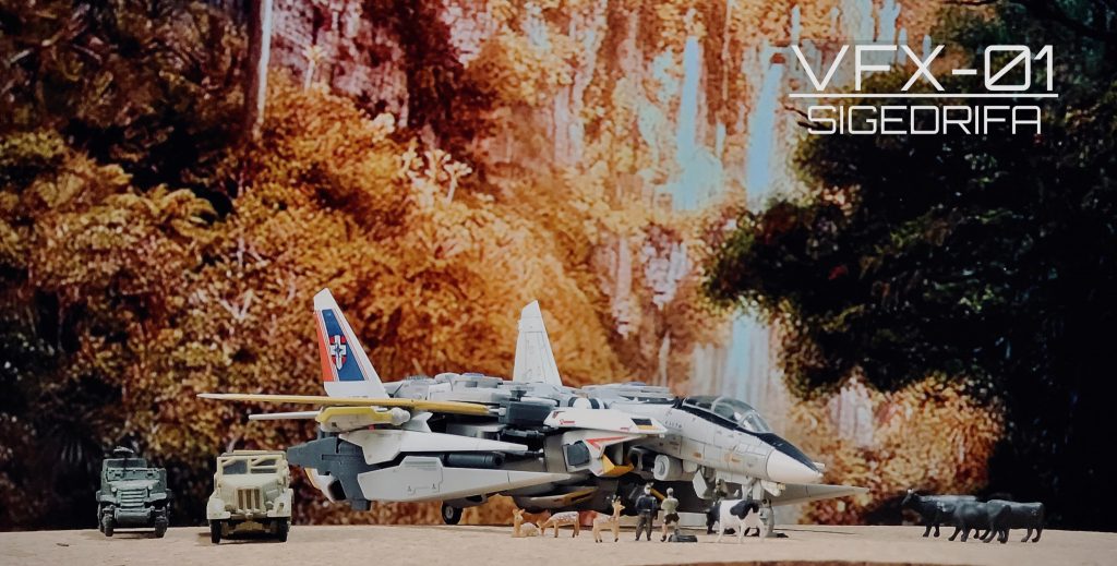 ランディングギアは差し替えなしで展開、収納します。これがあると飛行機感がグッとアップするような気がします。なんちゃってジオラマの写真もできるようになりました。前輪はタイヤハウスも作製したので機首部分のギミックがてんこ盛りになり、各可動部のパーツがギチギチです。その上塗装もした事で一度変形させるとどこかしらの塗装が剥げる仕上がりに。後、タイヤカバーは実機だと空気抵抗で必ず壊れますね。。そのあたりは宇宙世紀のトンデモ技術が詰まっているという事で。ランディングギアの制作過程については制作ストーリーに投稿しましたので、もし気になる方いらっしゃいましたらそちらをご覧頂ければと思います。