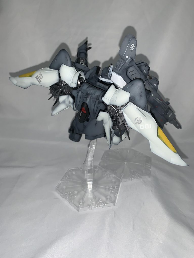 リアビューですジンのバックパックって下手すりゃフリーダムよりかっこよくていいプロポーションですよね ヽ('.' )ゝ✧ ヴェサリウスのデカールもカッコいい！