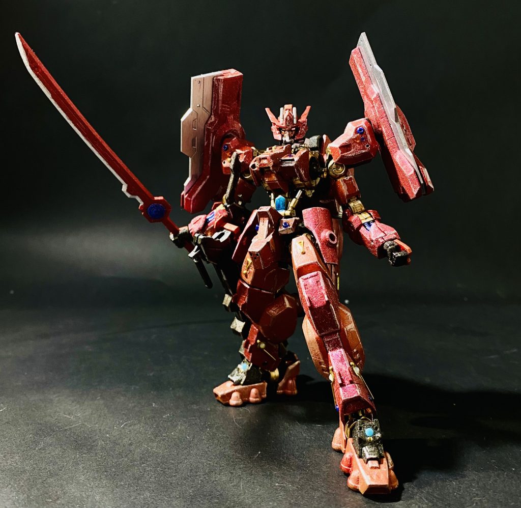 セリアのガラスビーズ、ネイルシールを使いました。好みの分かれる所だと思いますが自分では上手くアクセントになったと思います。