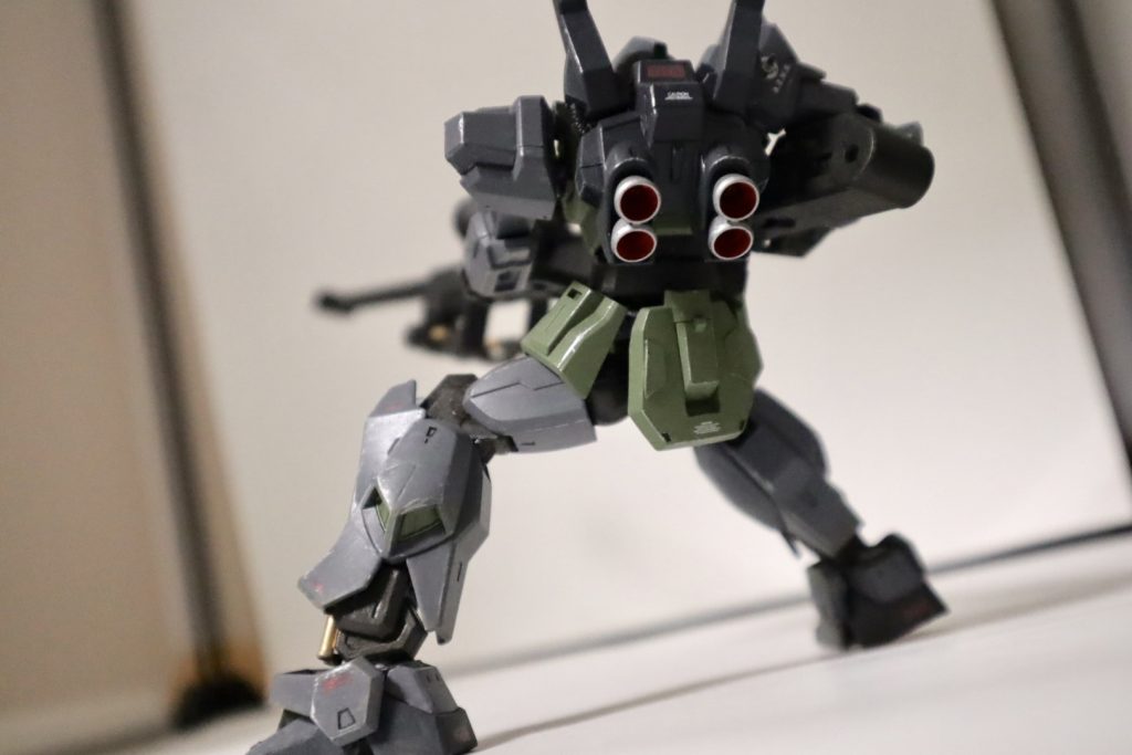 後ろから見るとめちゃくちゃかっこいいです威力も反動もヤバそうです