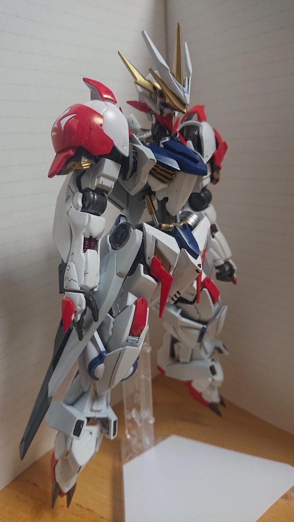 個人的に、バルバトスルプスはトゲトゲしたイメージが強かったので、色んなところを尖らせました。