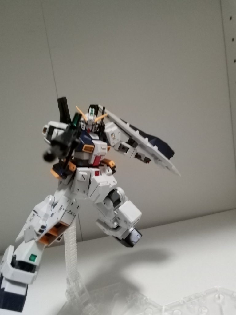 ライフルとランドセル、バルカンがMK-IIです。ちなみに、思い付いた理由は、あれ？、頭にMK-IIのバルカンが付くじゃん。といったところからです。