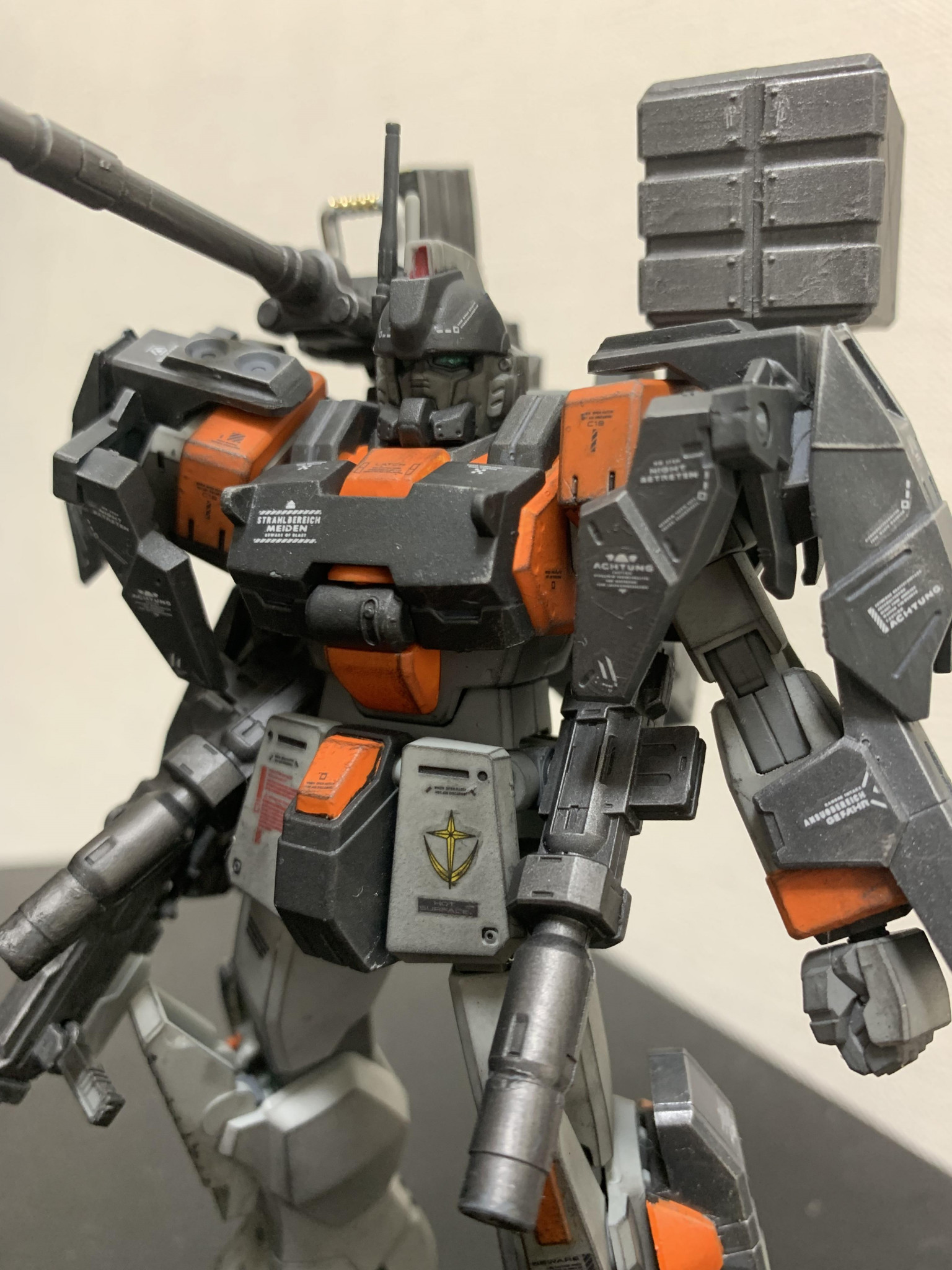 Ez8 重装甲砲撃戦型 弐栞樹さんのガンプラ作品 Gunsta ガンスタ