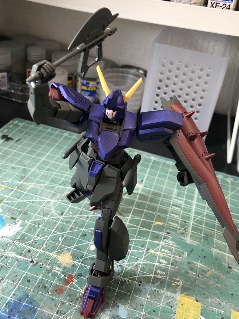 この後、ビームが胸を貫き大破します！想像が容易なポーズですな👍