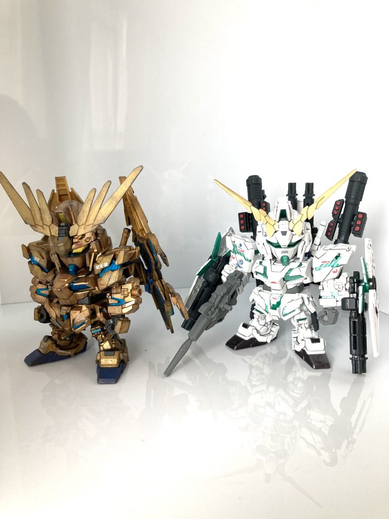 妻が作ったフルアーマーユニコーンとツーショット。