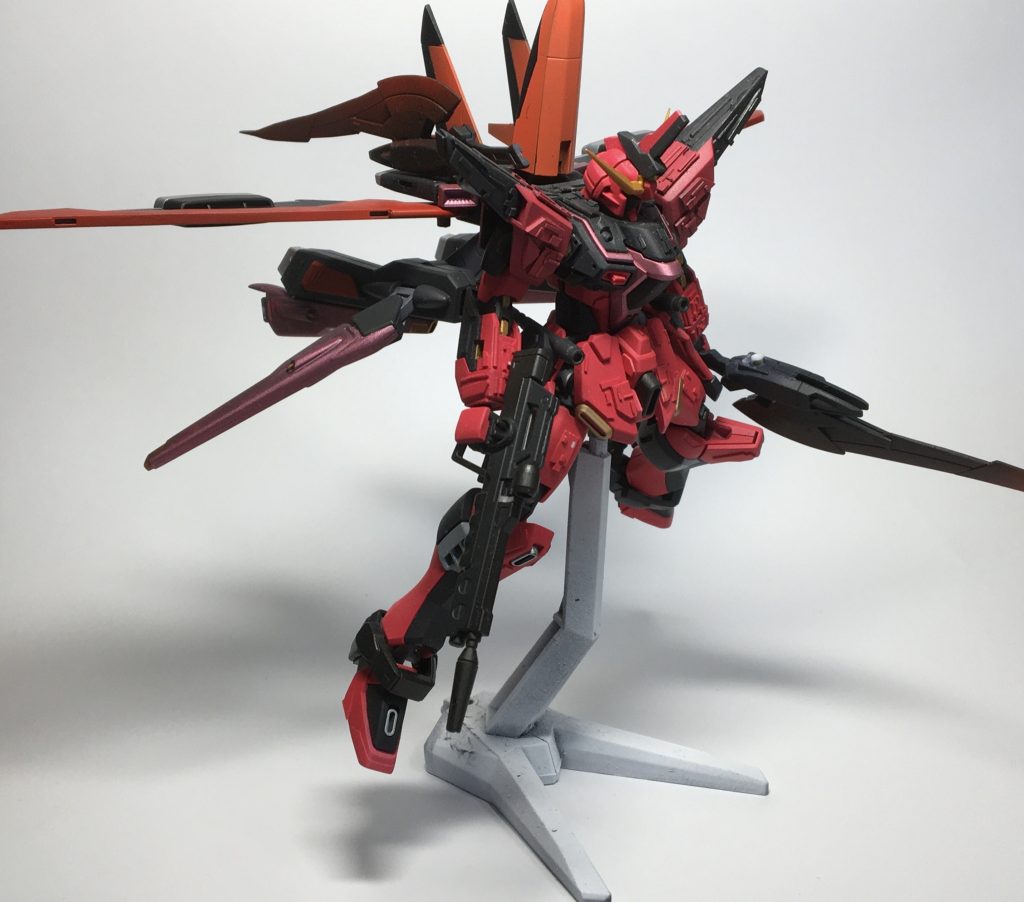 もちろんライフルと二刀流も出来ます。この角度の佇まい素敵すぎる。。