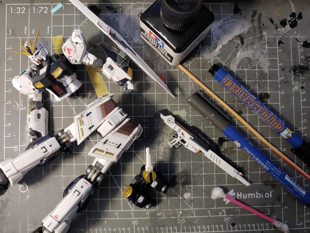 RG νガンダム–2枚目/制作者：enders_builds