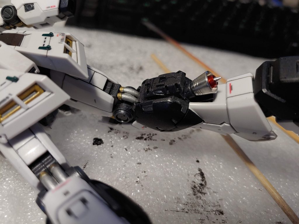 RG νガンダム–4枚目/制作者：enders_builds