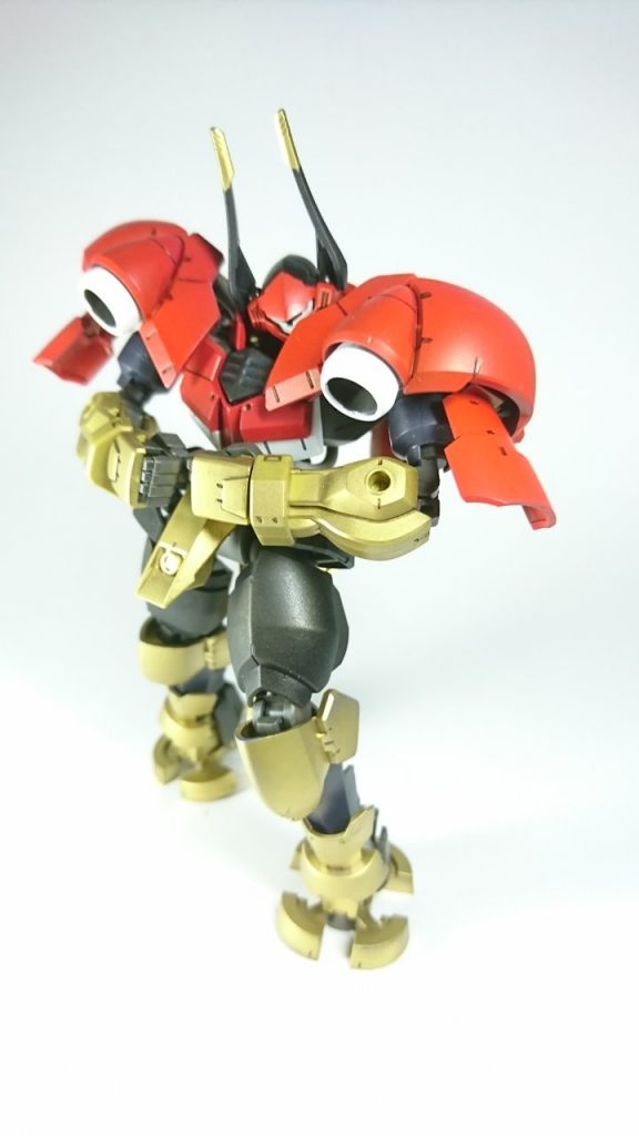 はいッ！サイドチェスト！！ヘルムヴィーゲ・リンカーのマッシブなフォルム、たまりませんね