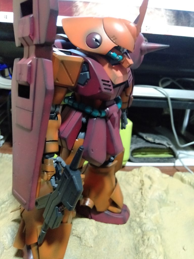 シールドも1ｃｍ延長！股間もせり出してます（笑）