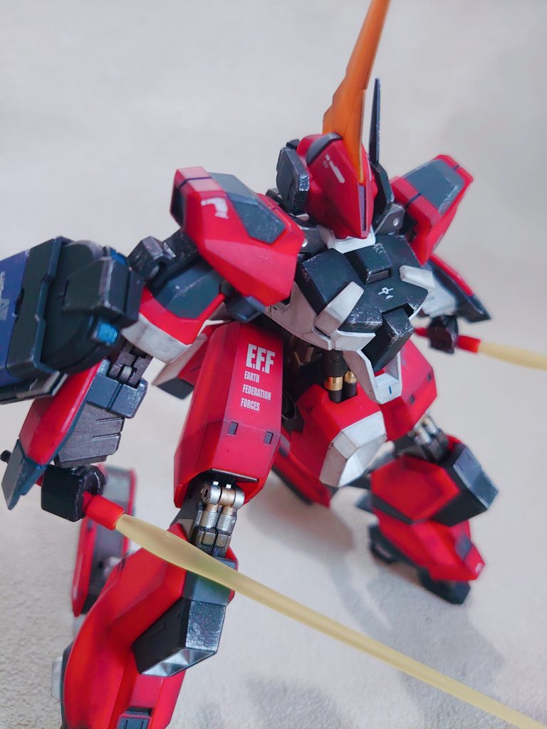 独特なフォルムだから好き嫌いあるかな？ビームサーベルが似合う