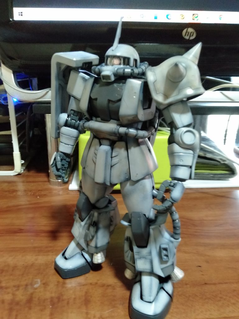 終わった後に、黒歴史の初代MG０６Rシン・マツナガ機に似てんなって（笑）