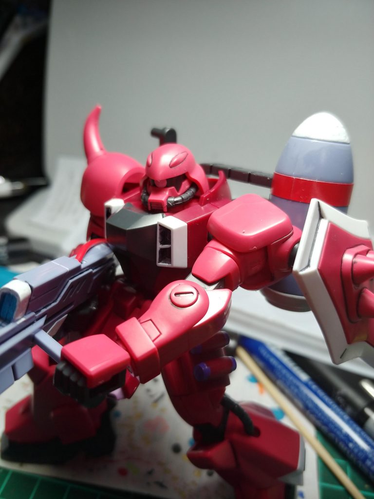 スミ入れ、部分塗装のみですが素組みモデラーさんの参考になれば幸いです。ド素人が偉そうに言ってると笑ってやってください(笑)