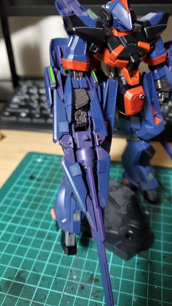コンポ(略)は腕に持たせることもできました、ピッタリサイズでしたね。