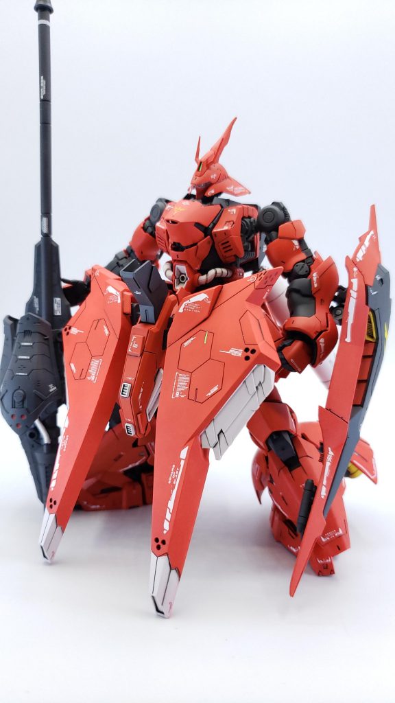 ドッキングの為、ショルダーアーマーを外したサザビー✨過剰なまでに大きいフロントスカートを装備した姿は近藤風?横綱?🤭笑