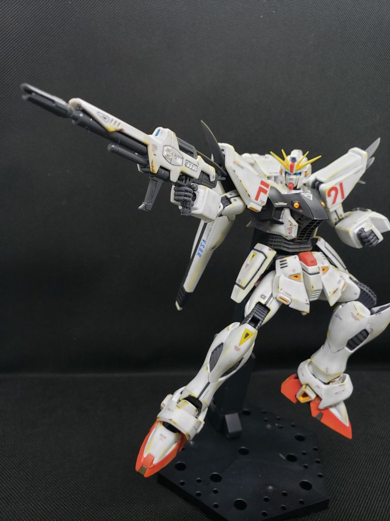 ビームライフル銃のいい魅せ方って難しいですね。とりあえずSEED撃ちっぽいものになりがちです。