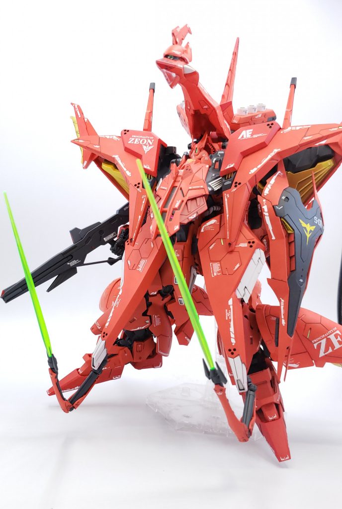 隠し腕も装備し、ナイチンゲールを意識しました🤤✨ひと目見たときから「これジオンのMAじゃん!🤣」と思い制作を始め…理想的な姿になりました🥰閃光のハサウェイの熱はまだまだ冷めません(๑•̀ㅂ•́)و✧