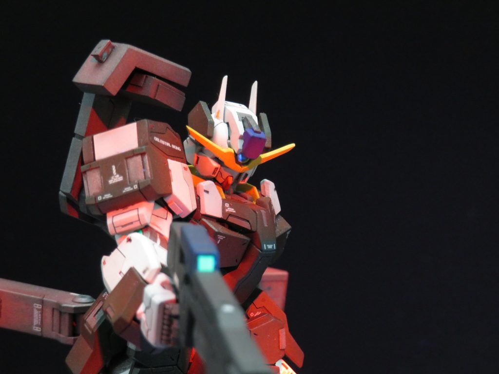 ブラックライトの当たらないところは光らないので、全体を光らせるには複数必要ですね(--;)