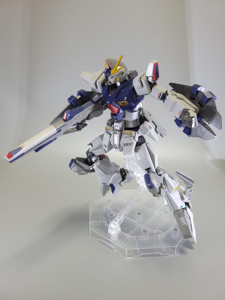 今回の作成はオデュッセウスを白めに、FFユニットをグレーに塗装してみましたが なかなか格好よく仕上がったと思います。撮影ブースも一新し、大型キットも難なく撮影できるようになりました。最後まで見て頂きありがとうございました！