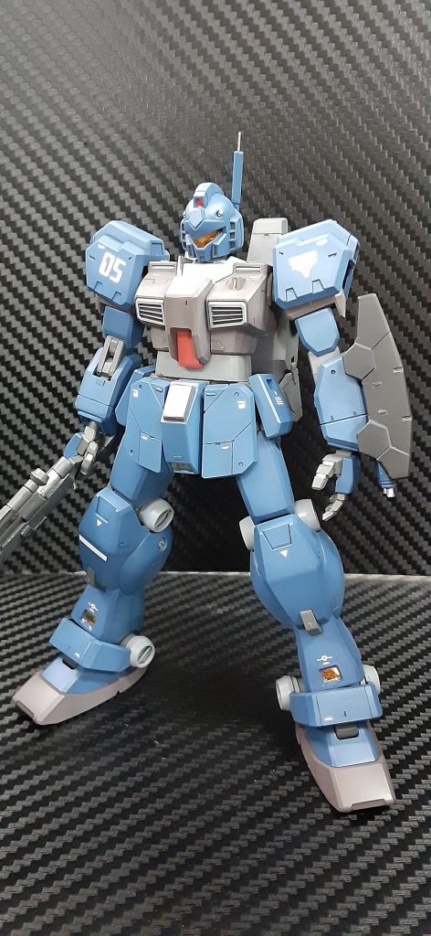 バックパックがハイザックのものに換装された、派生機のひとつ。フロントアーマーと足首に通常仕様との差異が見られるものの、大きく性能に変わりはない。