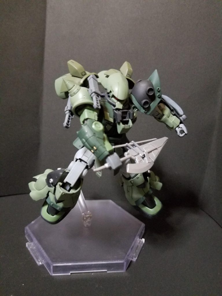 片手剣片手剣はヒートホークをベースにプラ板プラ棒で作りました。