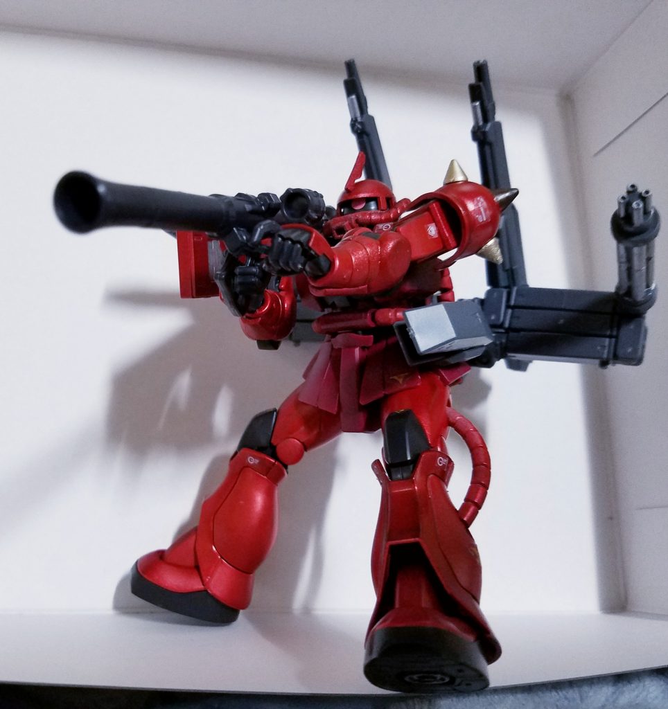 構えたら格好良くなりました。 