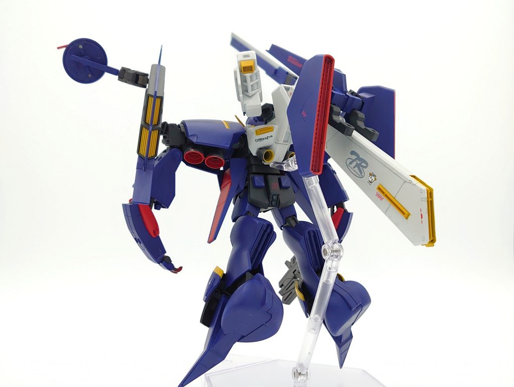 トライブースターポッド、フルドド、バイアランのバーニアという推進器祭りの後ろ姿