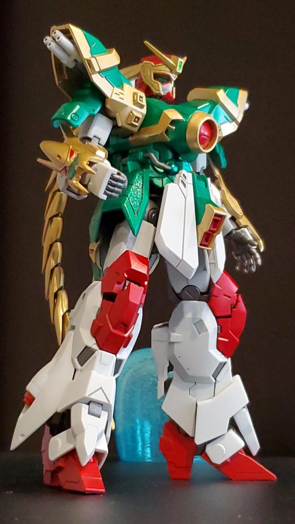 ムーンガンダム見たときからベースはこいつしかいないと決めてました。肩と脚がカッコいい!旧キットからは特徴的なパーツを移植。フロントスカートはRジャジャからで一気にそれっぽくなりました!