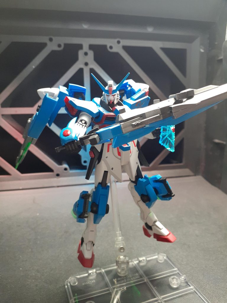 重すぎる目玉武装。ガンプラバトルなら両手で使えますし...