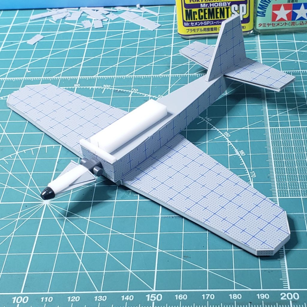 余談ですが、主翼や尾翼は1/72の晴嵐をトレースしました。