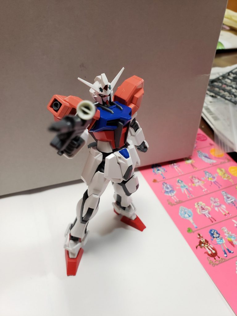 肩パーツのみ変更し、宇宙用に機動力増強目的?(笑)なんか感覚的にGP01ノーマルとフルバーニアンみたいな…バックパック考えようかな…。