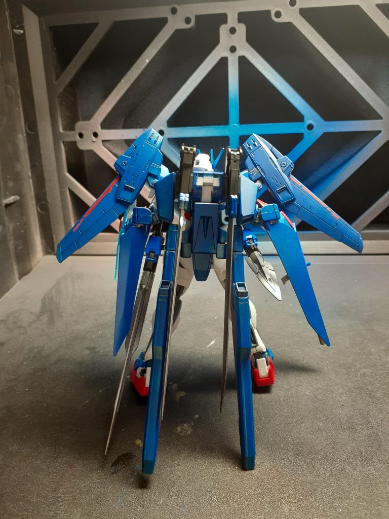 エクシードストライカーαです。始まり、後反省点も多いため未完成の意味も込めてαです...