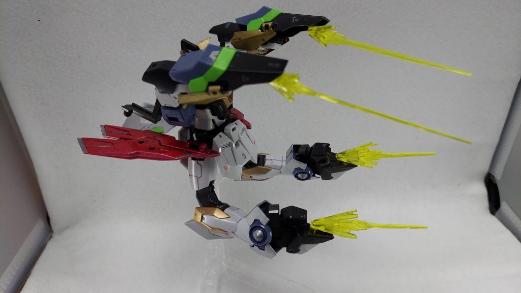 ガンダムイージスナイト–6枚目/制作者：闇鍋はにわ