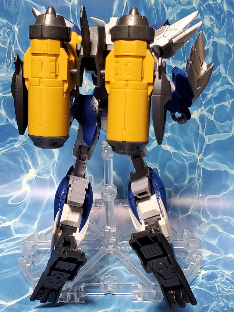 バックパックが似合うんです。もとのバックパックでは小さくてどうにも水中進めないんじゃないか思ったんです。色味も合ってますよね？