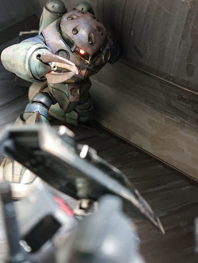 度々登場、ズゴック少し、ジャブロー感が?