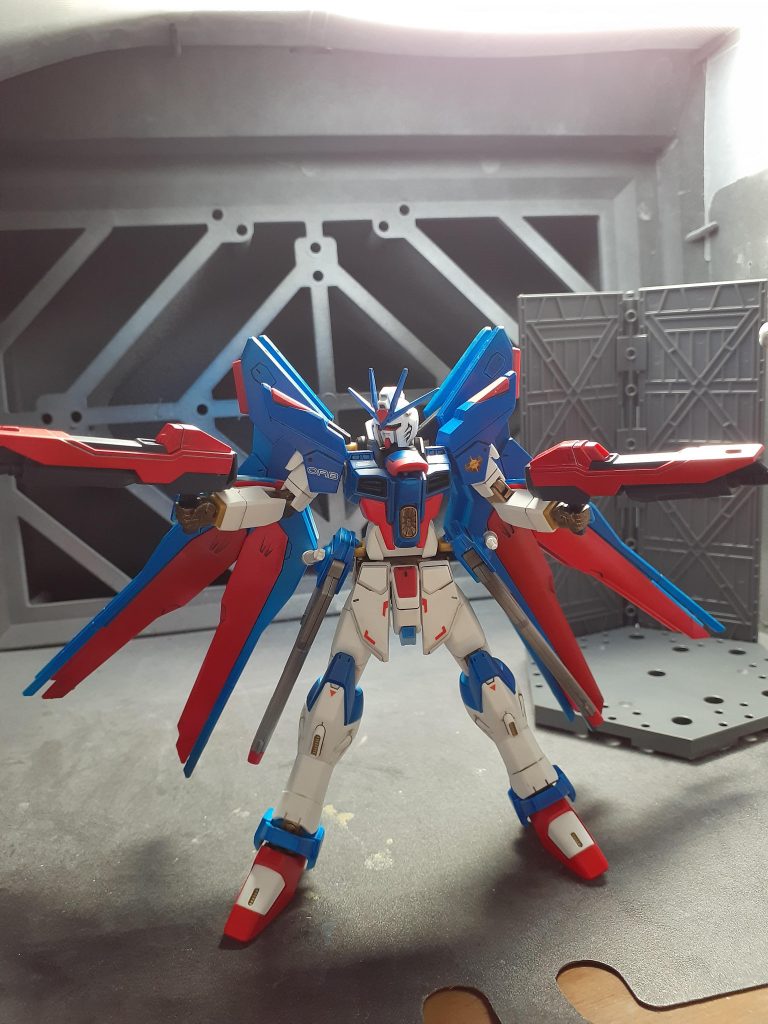 翼があるとポージング難しいですね...