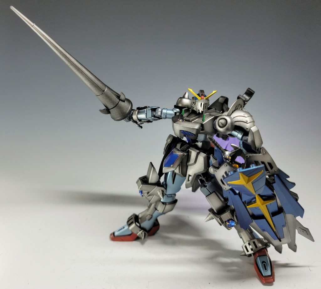 一応ですが、ナイトソードはシールドにマウントできます。また、ミキシングの際にはできるだけアイテムを絞った方がまとまると思っているので膝アーマーはジャスティスナイトの肩アーマーを使っています。