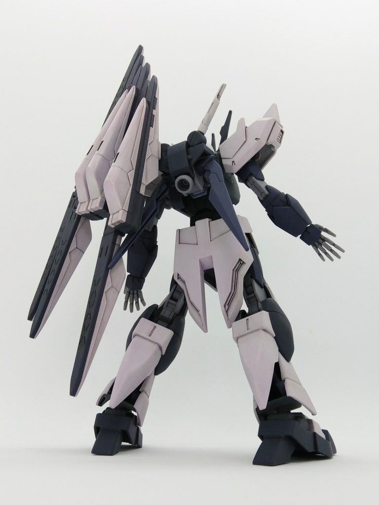 フェイクニューガンダム–3枚目/制作者：@haruka_555