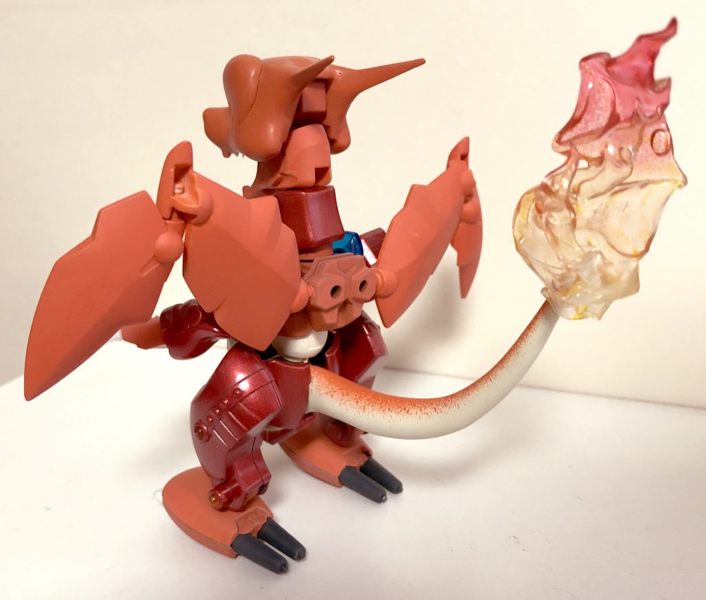 バックショット尻尾はパテ、尾の先の炎は透明プラ板を直に炙って整形したオリジナルパーツになります。