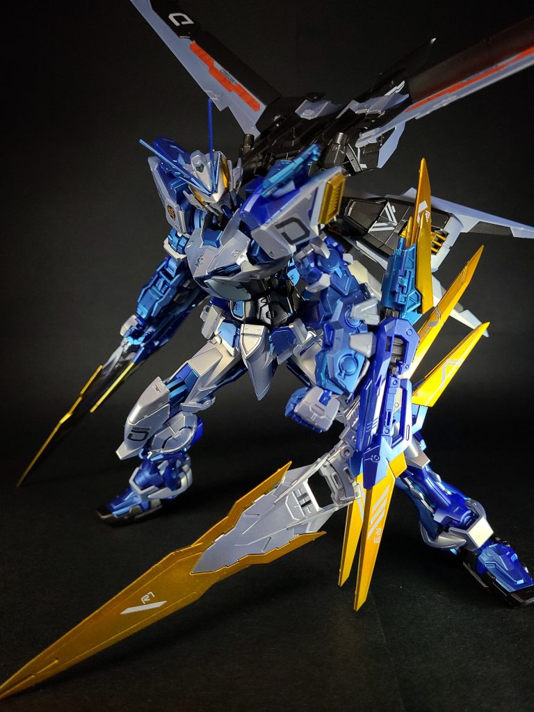 MG ガンダムアストレイブルーフレームD–7枚目/制作者:鈴木 克海