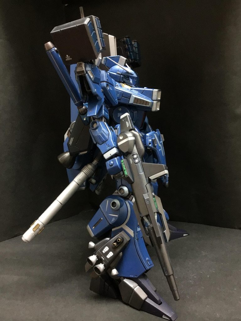 右サイドから。