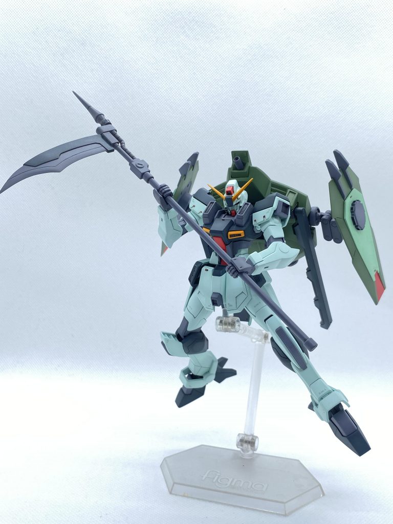 鎌は刃の部分をプラ板で大型化