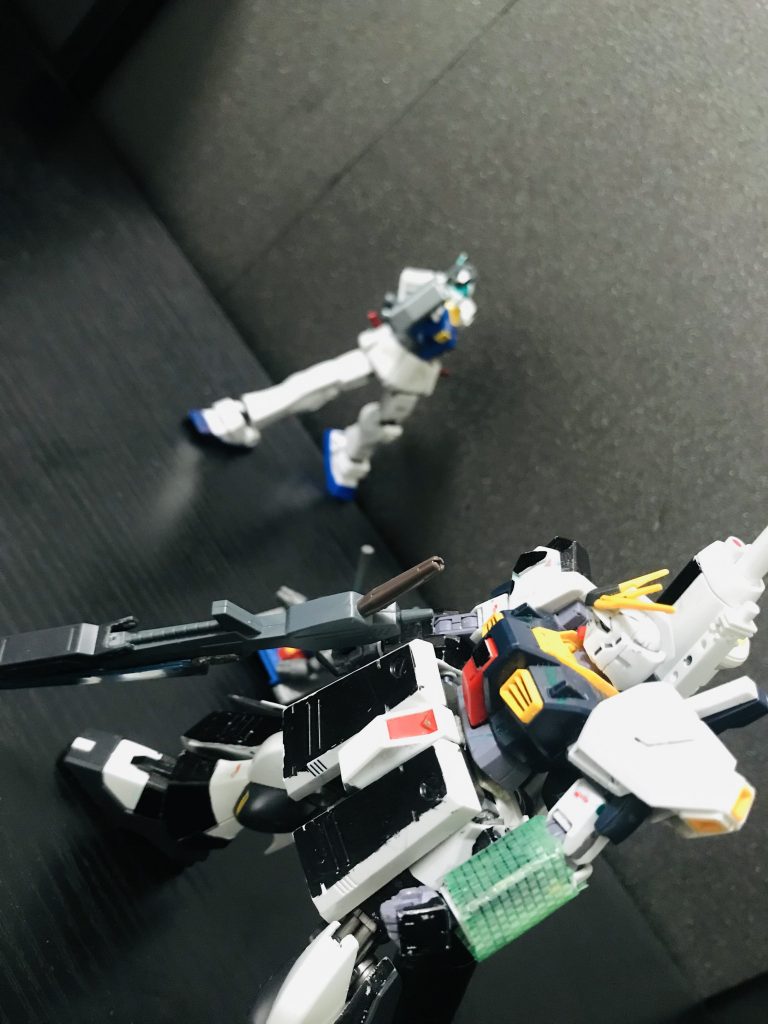 ジムII「どこに行くんですか！」ガンタンク「なんか、緑森とか言うところに居るらしいよ！」ννsガンダム「行こう！」ジムII「それしか言わないじゃん〜」