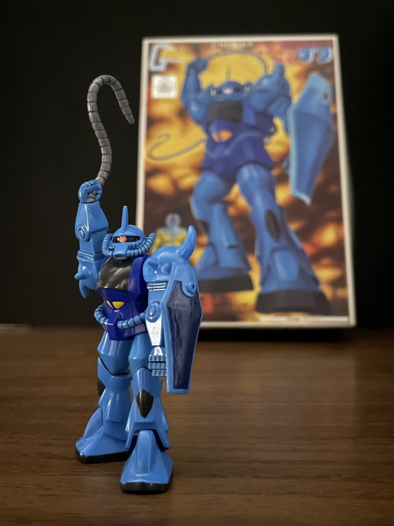 肘は曲がりません。