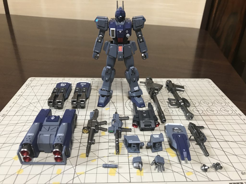 よくある構図です。並べたくなるのはモデラーの、否、漢のサガ！！