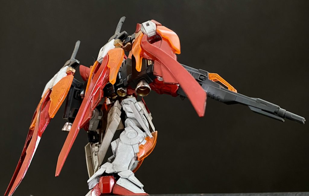 チラ見えするバーニアが好き