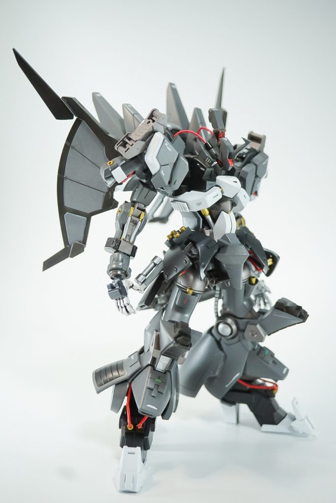 ディジェを自分が好きな鉄血風味に仕上げましたあくまでZコン用なので宇宙世紀感もありつつの鉄血感、どちらも感じれるように混ぜてみたつもりですあと今回はツインアイにしてます